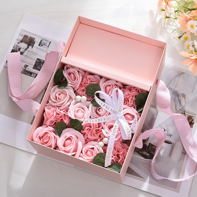 comprar Caixa de embalagem de flores portátil rígida de luxo com fita Caixa de buquê de flores reciclável Fabricação em linha
