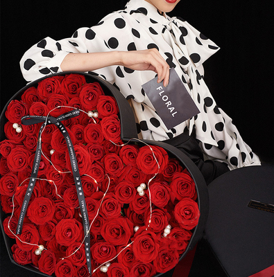 Buy Heart Shape Rigid Paperboard Gift Florist Bouquet Box Matt Black For Rose Packaging online manufacture